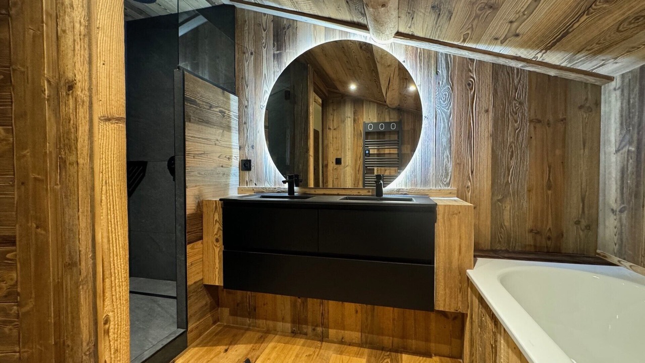 Photo of Bathroom in Le Bettaix