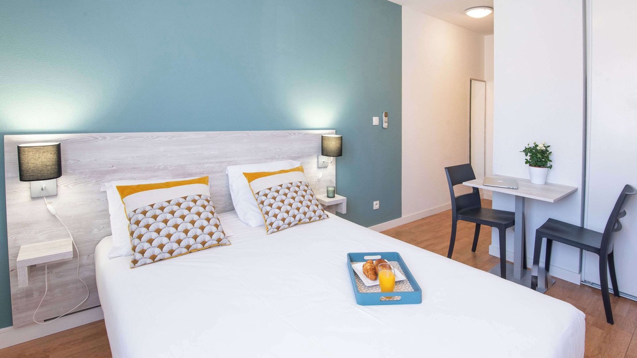 Photo of Bedroom in Le Tholonet