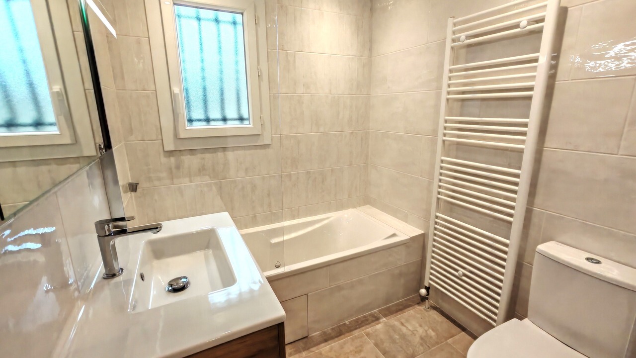 Photo of Bathroom in Saint-Saturnin-les-Apt