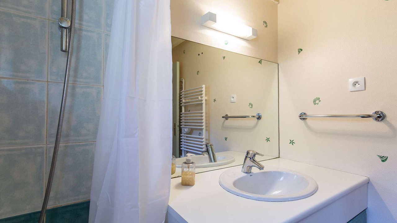 Photo of Bathroom in Cauterets