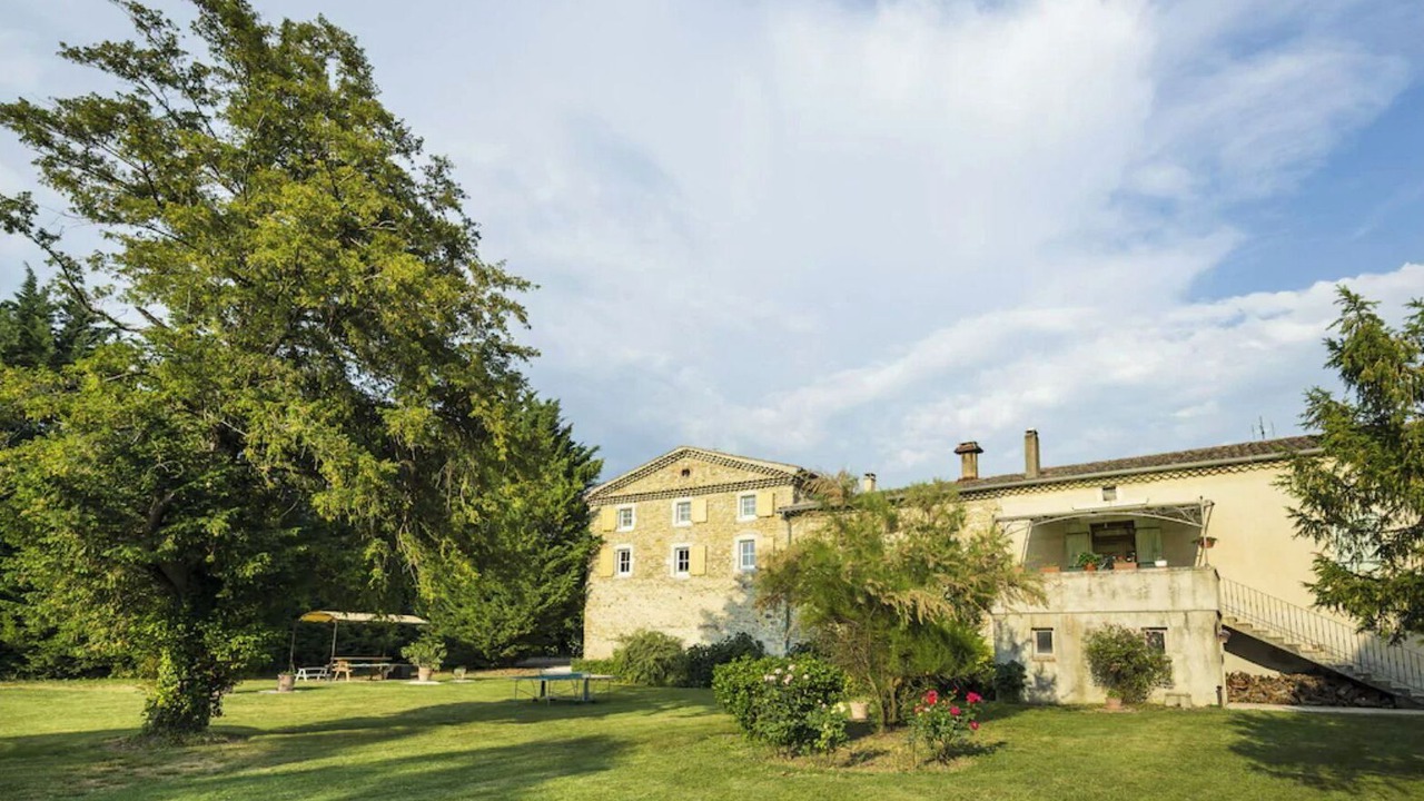 Photo of Outdoor in Charols