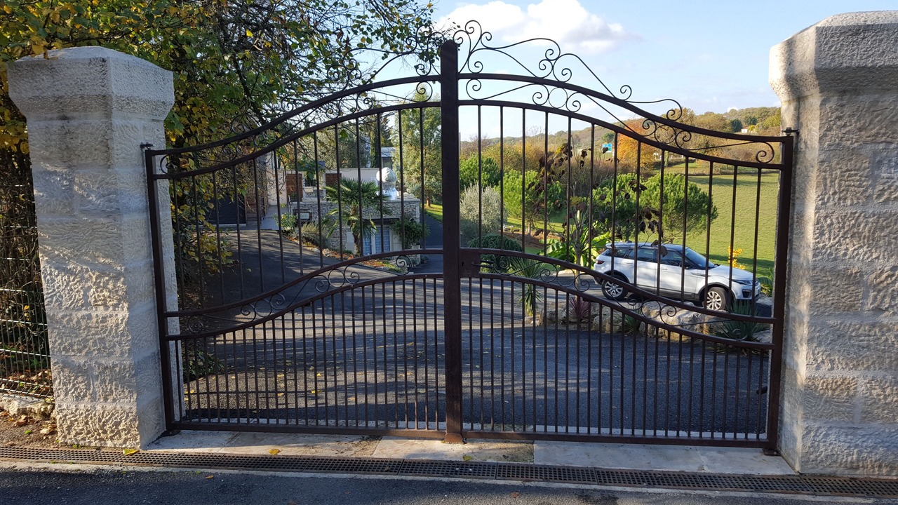 Photo of Outdoor in Martel