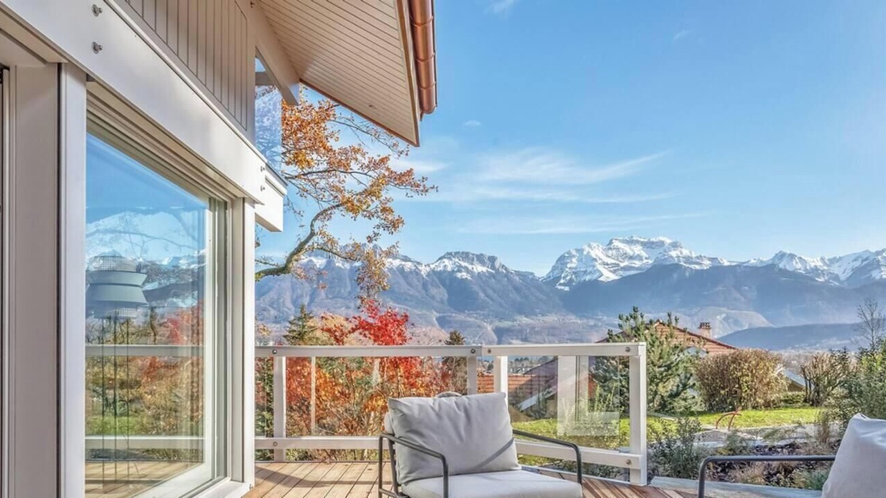 Photo of Patio Balcony in Saint-Jorioz