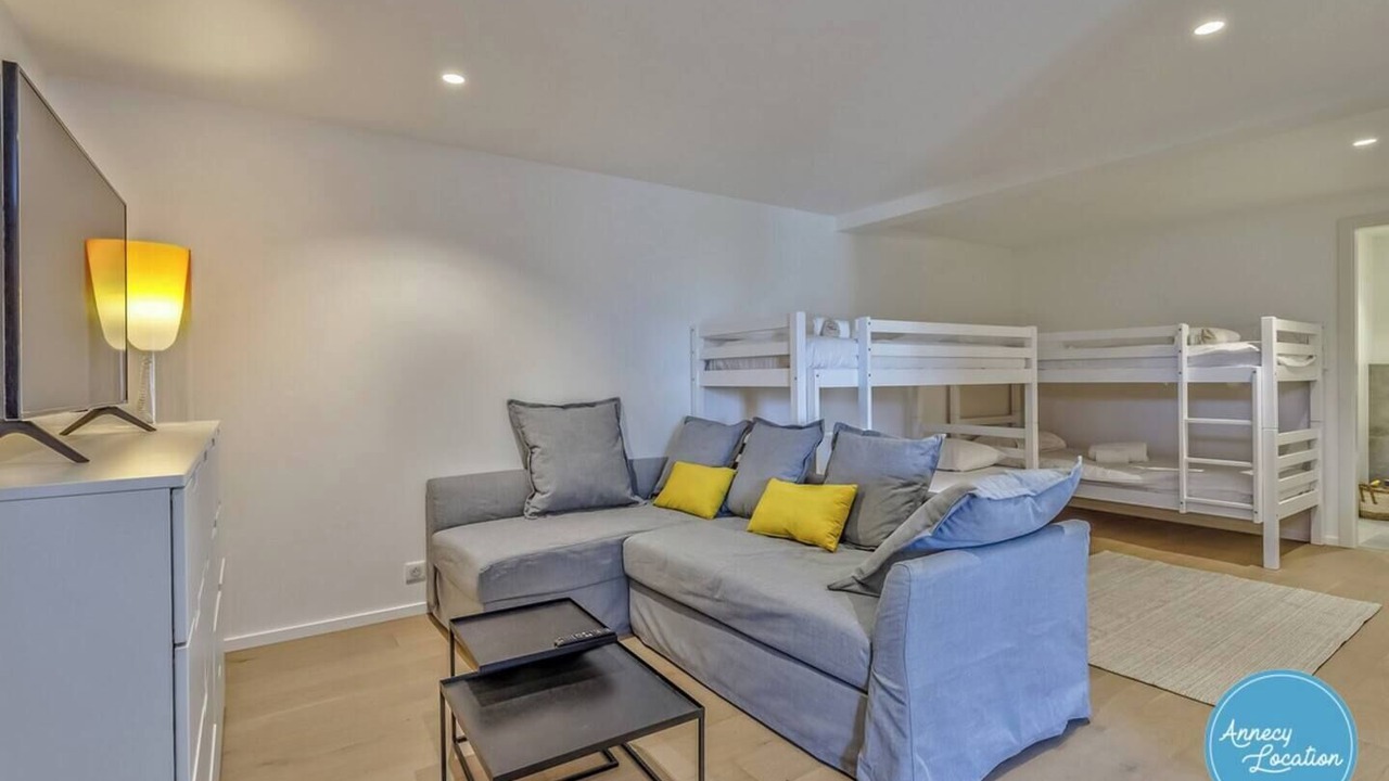 Photo of Bedroom in Saint-Jorioz