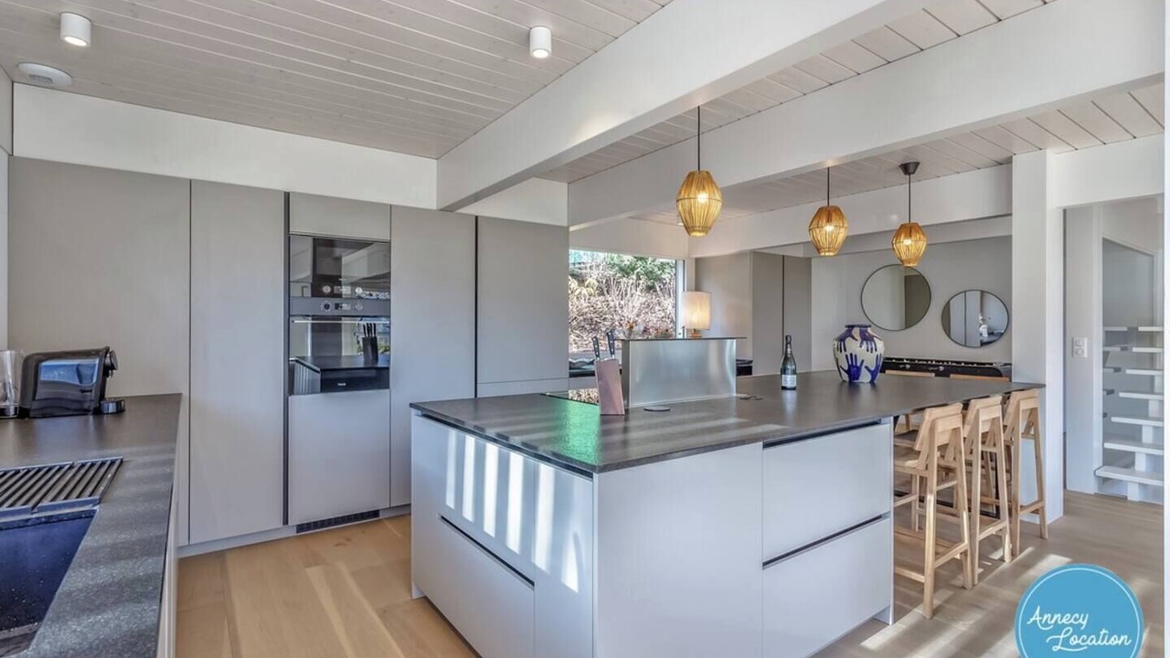 Photo of Kitchen in Saint-Jorioz