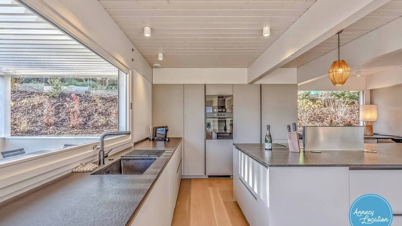 Photo of Kitchen in Saint-Jorioz
