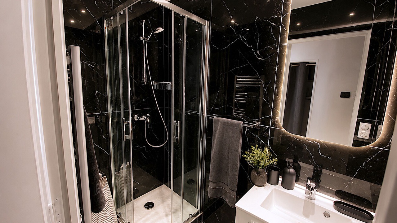 Photo of Bathroom in Batignolles