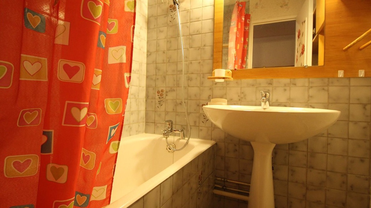 Photo of Bathroom in Auris
