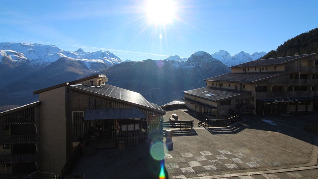 Photo of Outdoor in Auris
