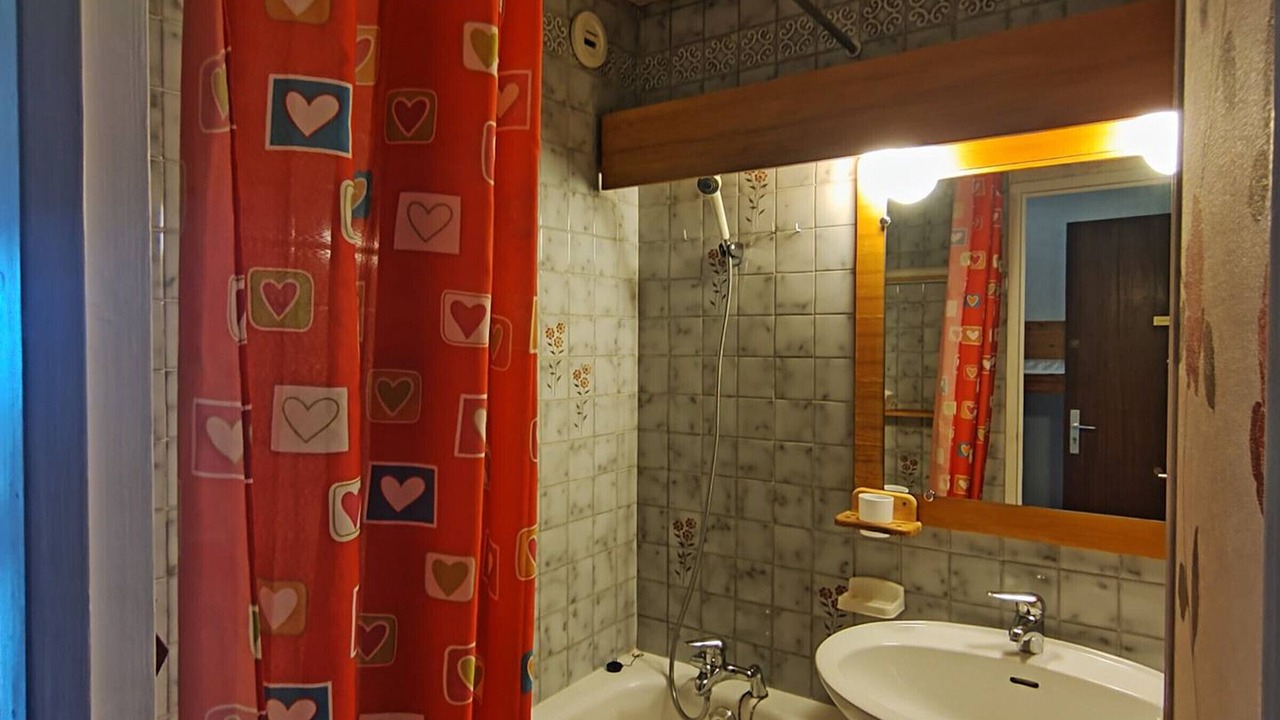 Photo of Bathroom in Auris