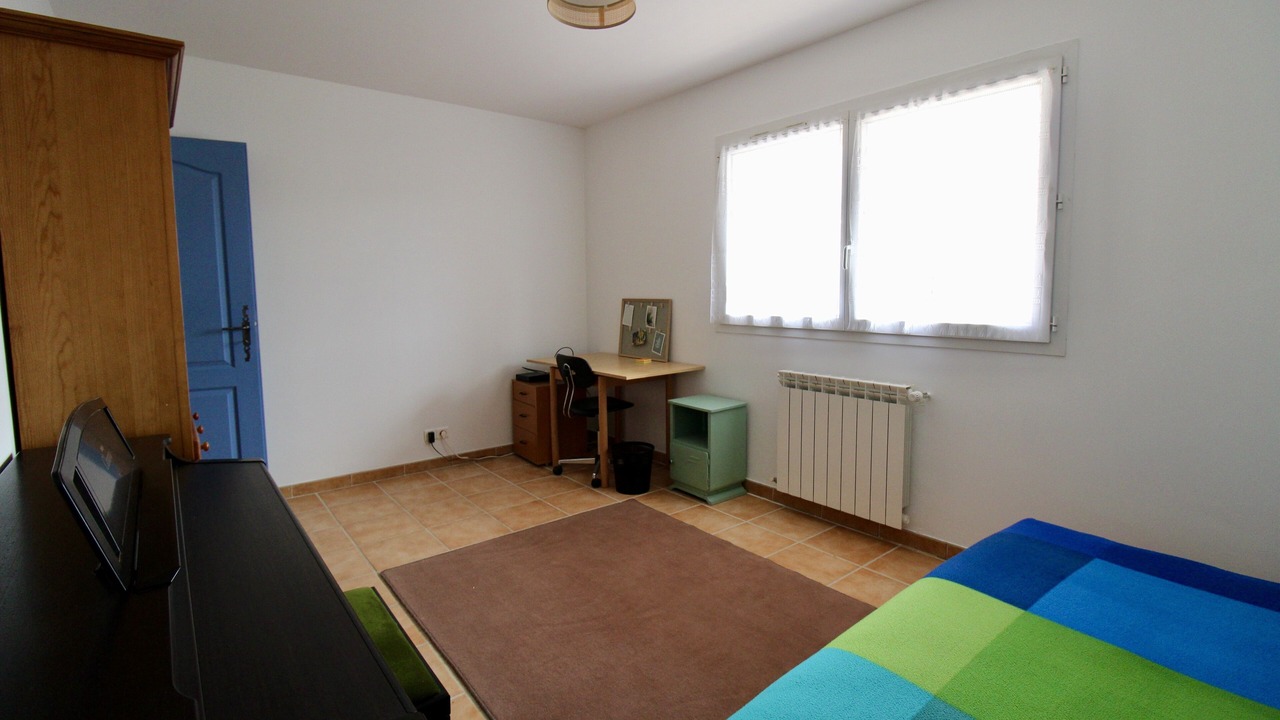 Photo of Bedroom in Chateauneuf-le-Rouge