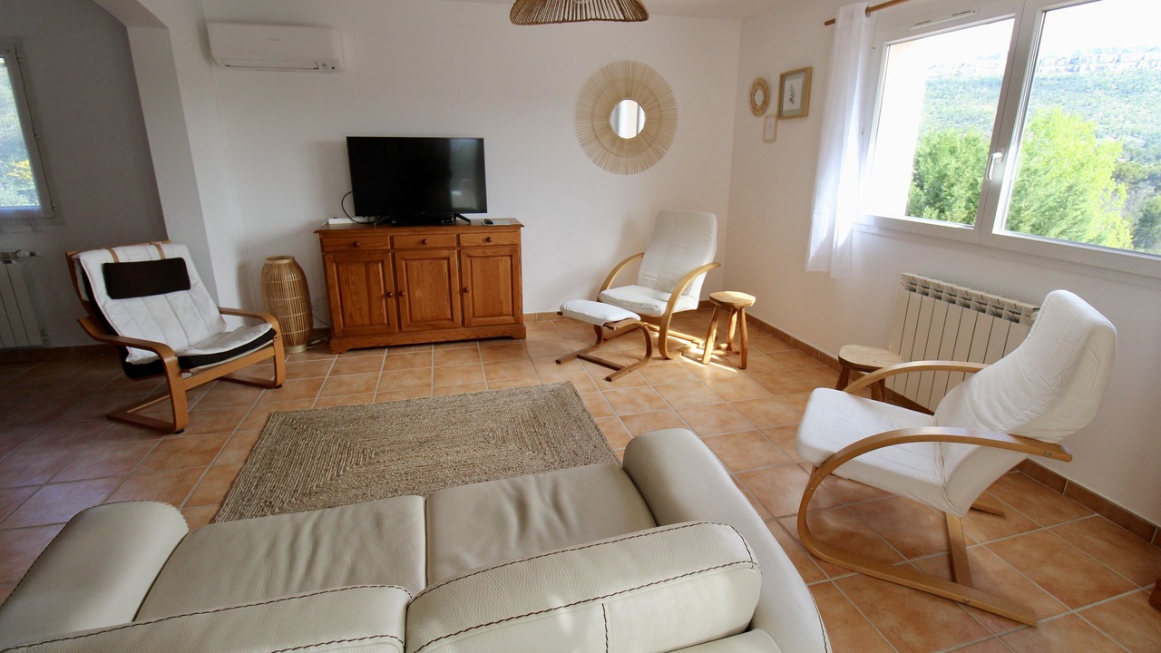 Photo of Livingroom in Chateauneuf-le-Rouge