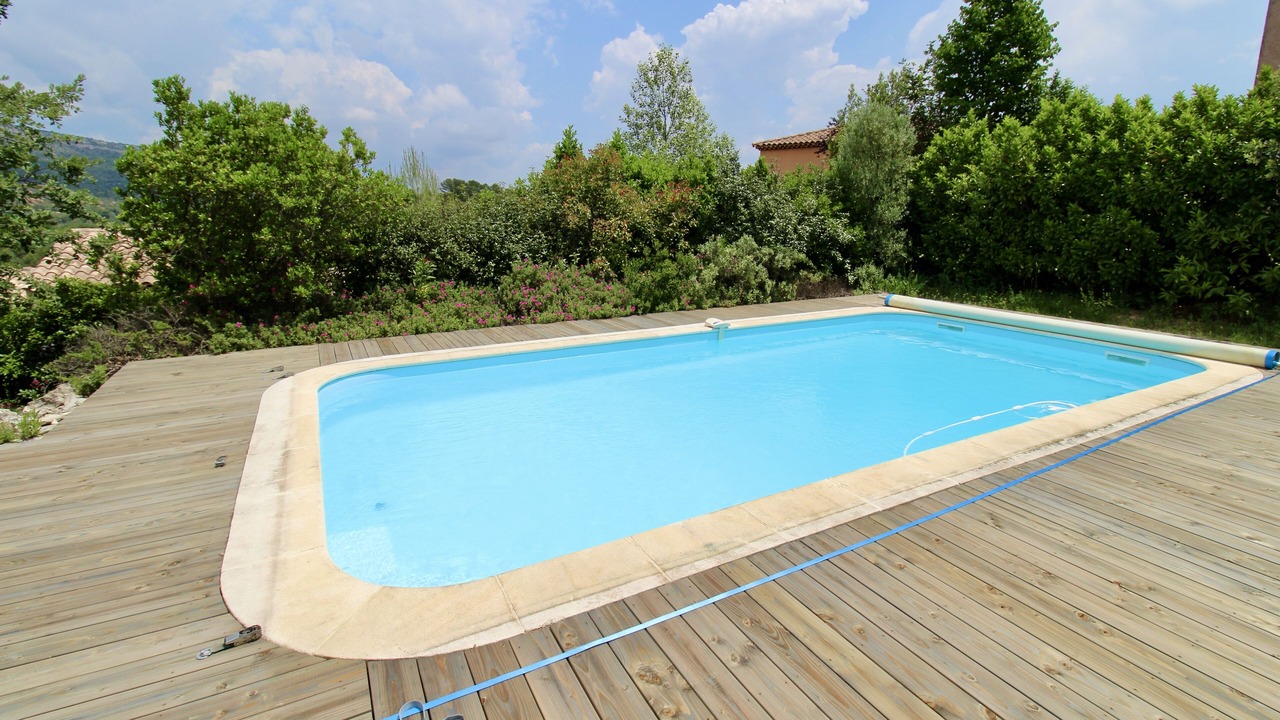 Photo of Outdoor in Chateauneuf-le-Rouge