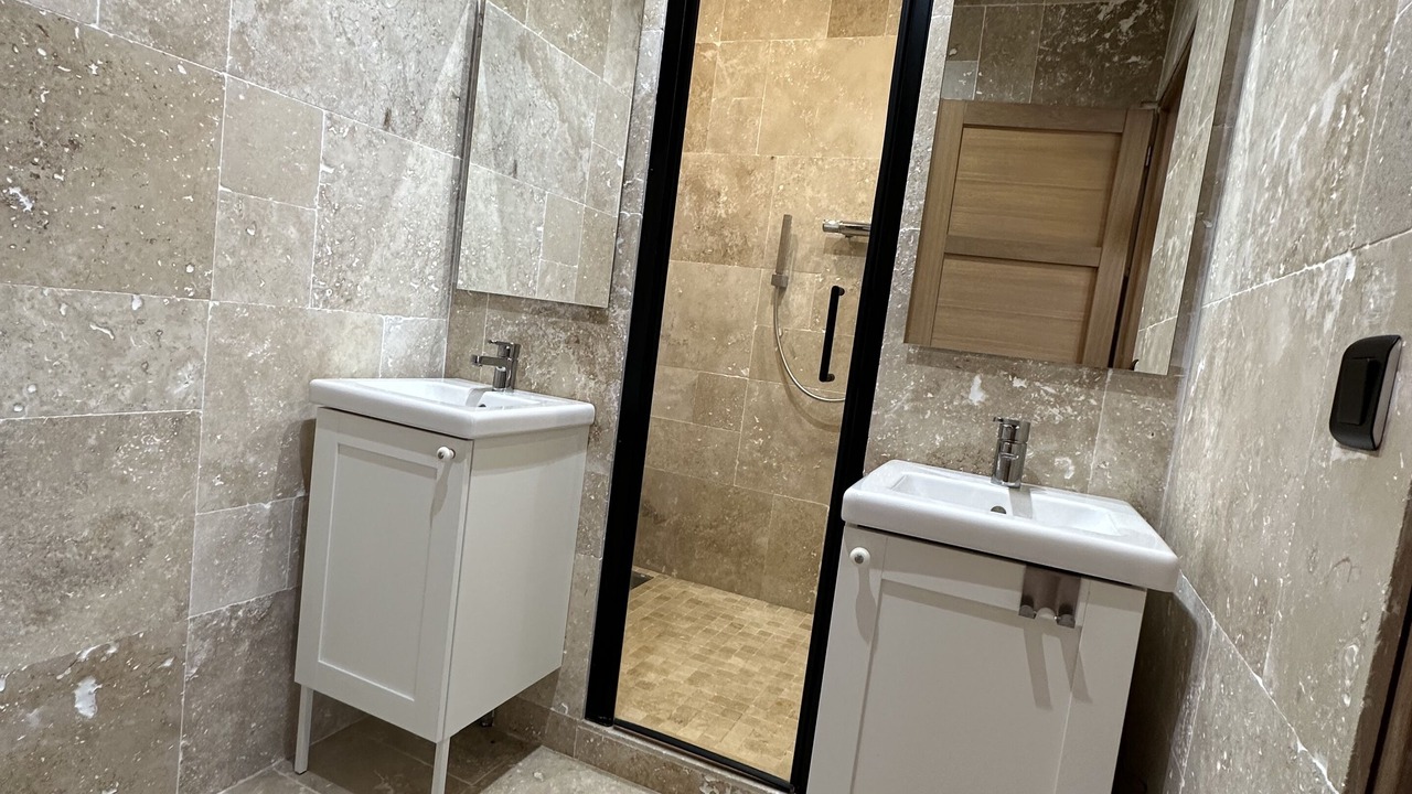 Photo of Bathroom in Laroque-des-Alberes