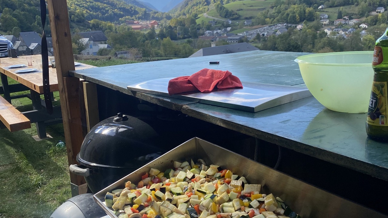 Photo of Outdoor in Sarrancolin