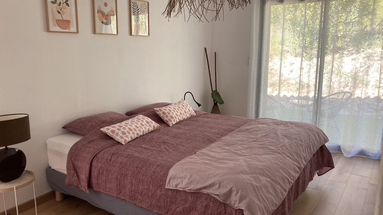 Photo of Bedroom in Saumane-de-Vaucluse