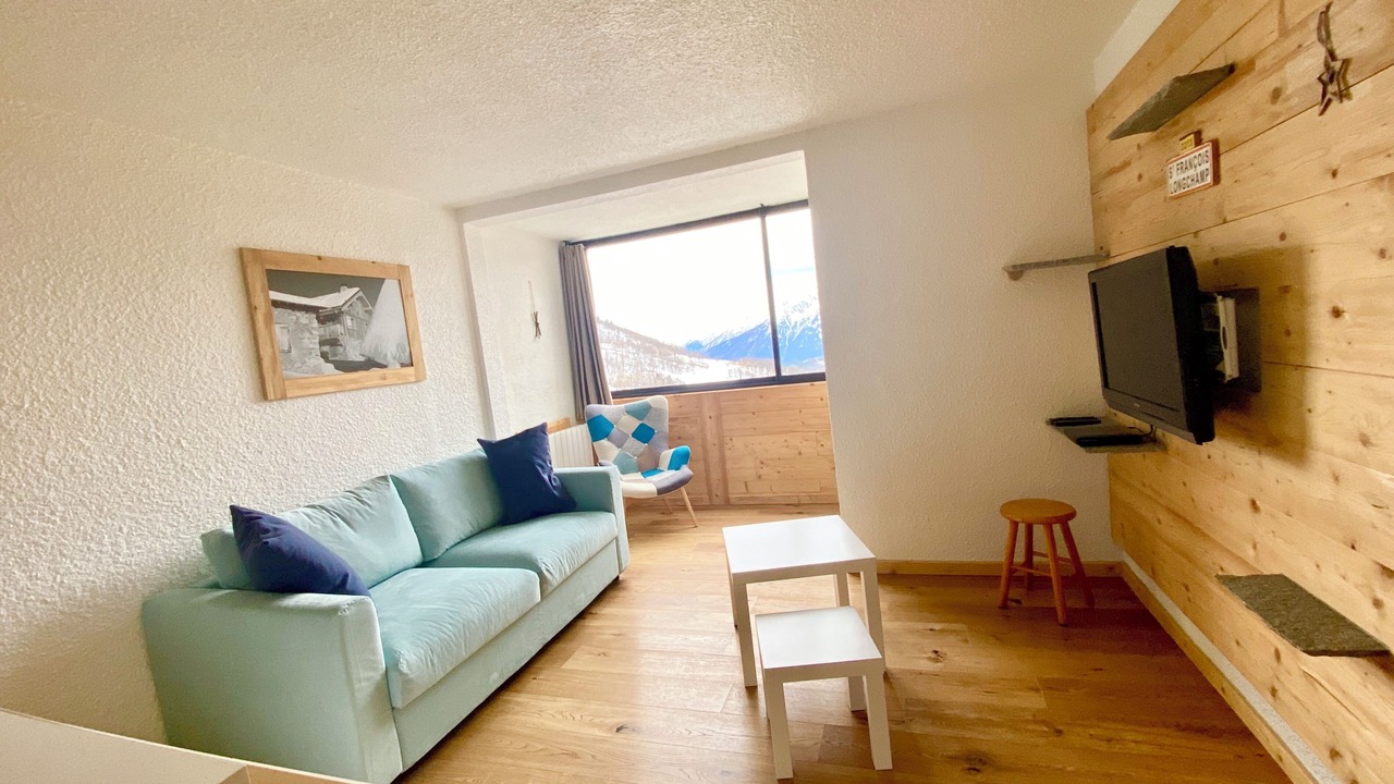 Photo of Livingroom in Montgellafrey