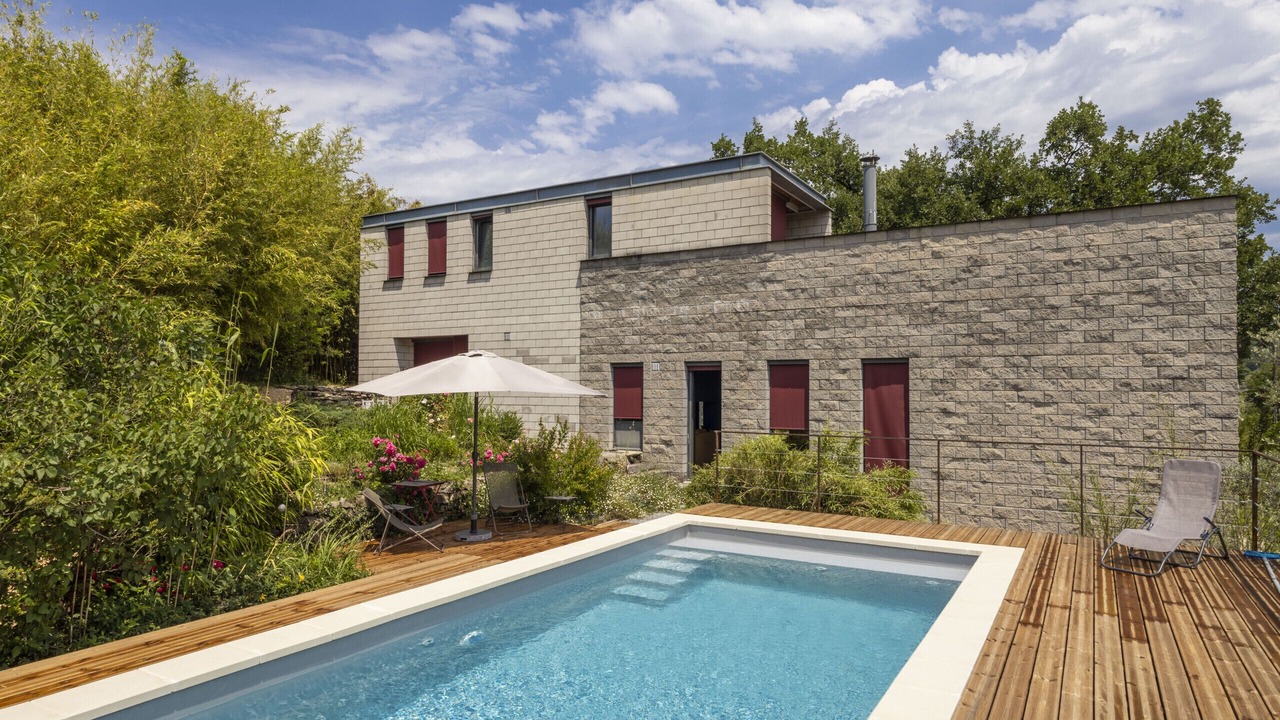 Photo of Outdoor in Meyrannes