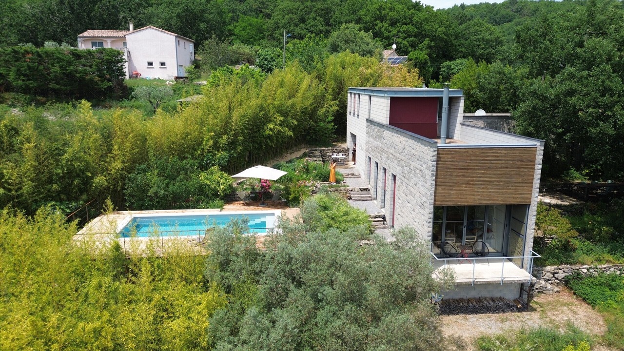 Photo of Outdoor in Meyrannes