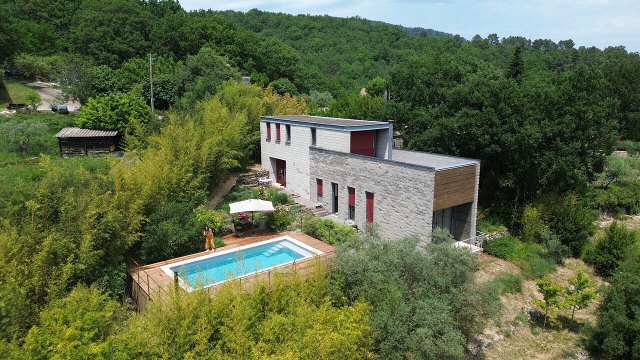 Photo of Outdoor in Meyrannes