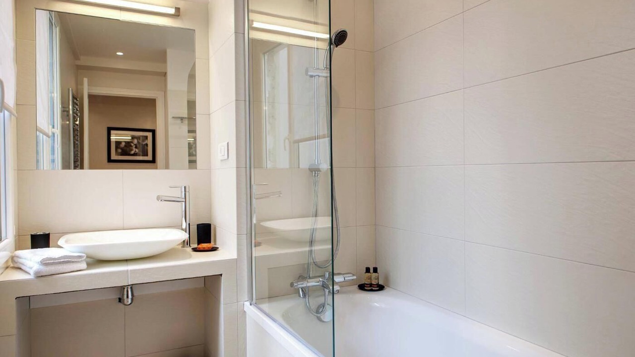 Photo of Bathroom in Marais