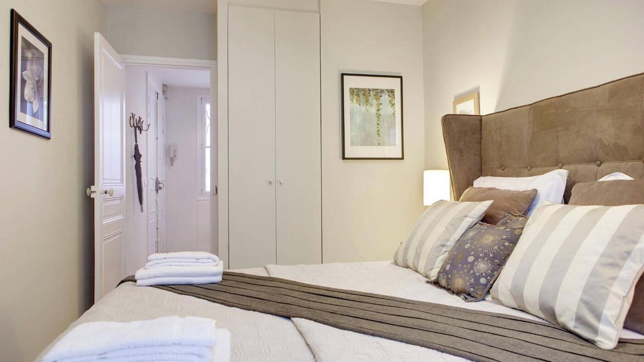 Photo of Bedroom in Marais