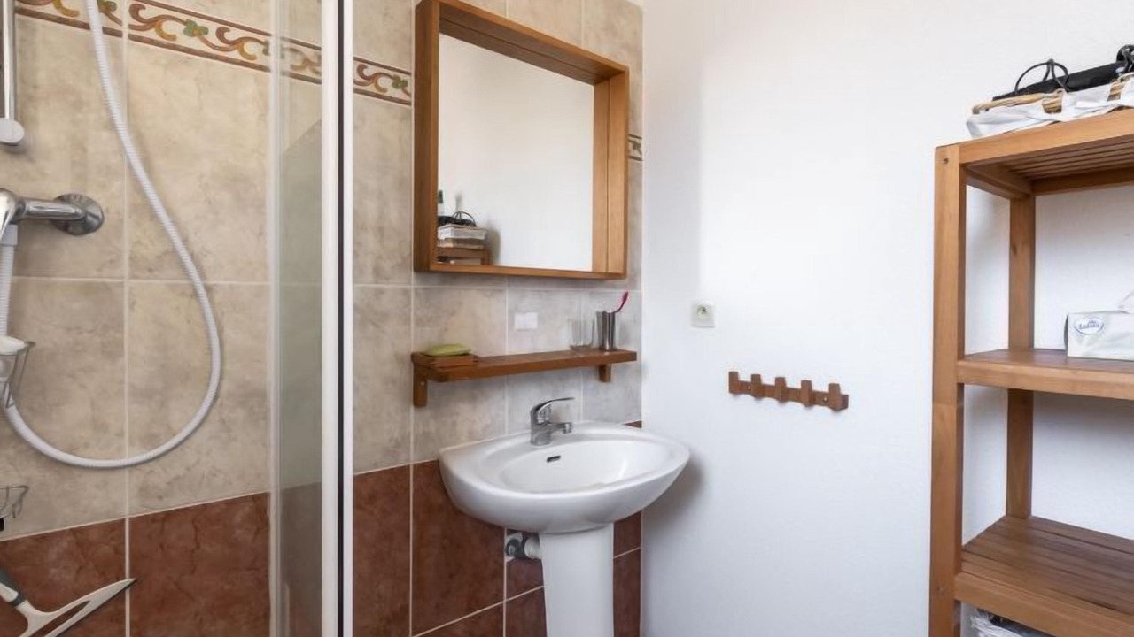 Photo of Bathroom in Aigues-Mortes