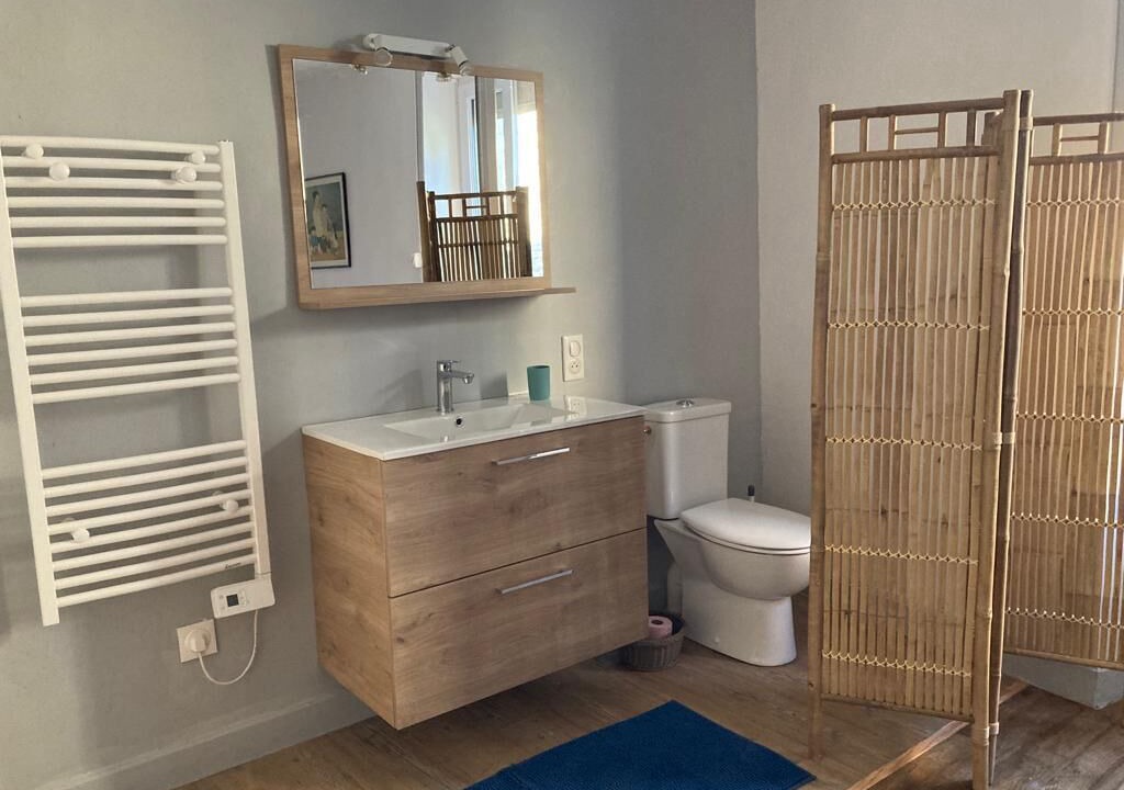 Photo of Bathroom in Sadroc