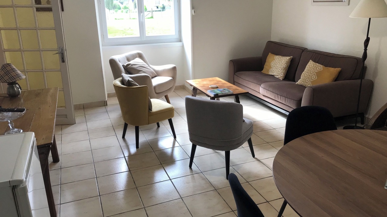 Photo of Livingroom in Sadroc