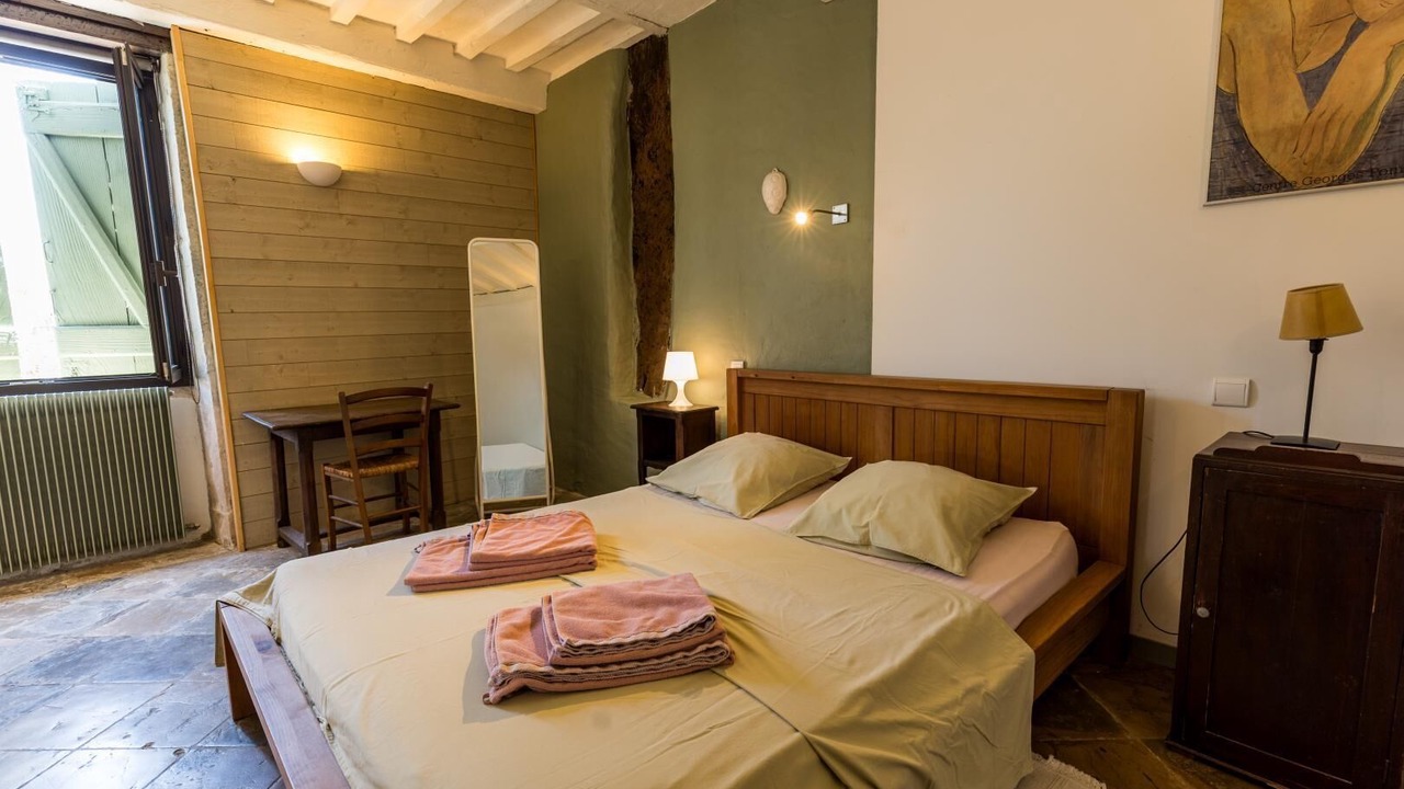 Photo of Bedroom in Biaudos