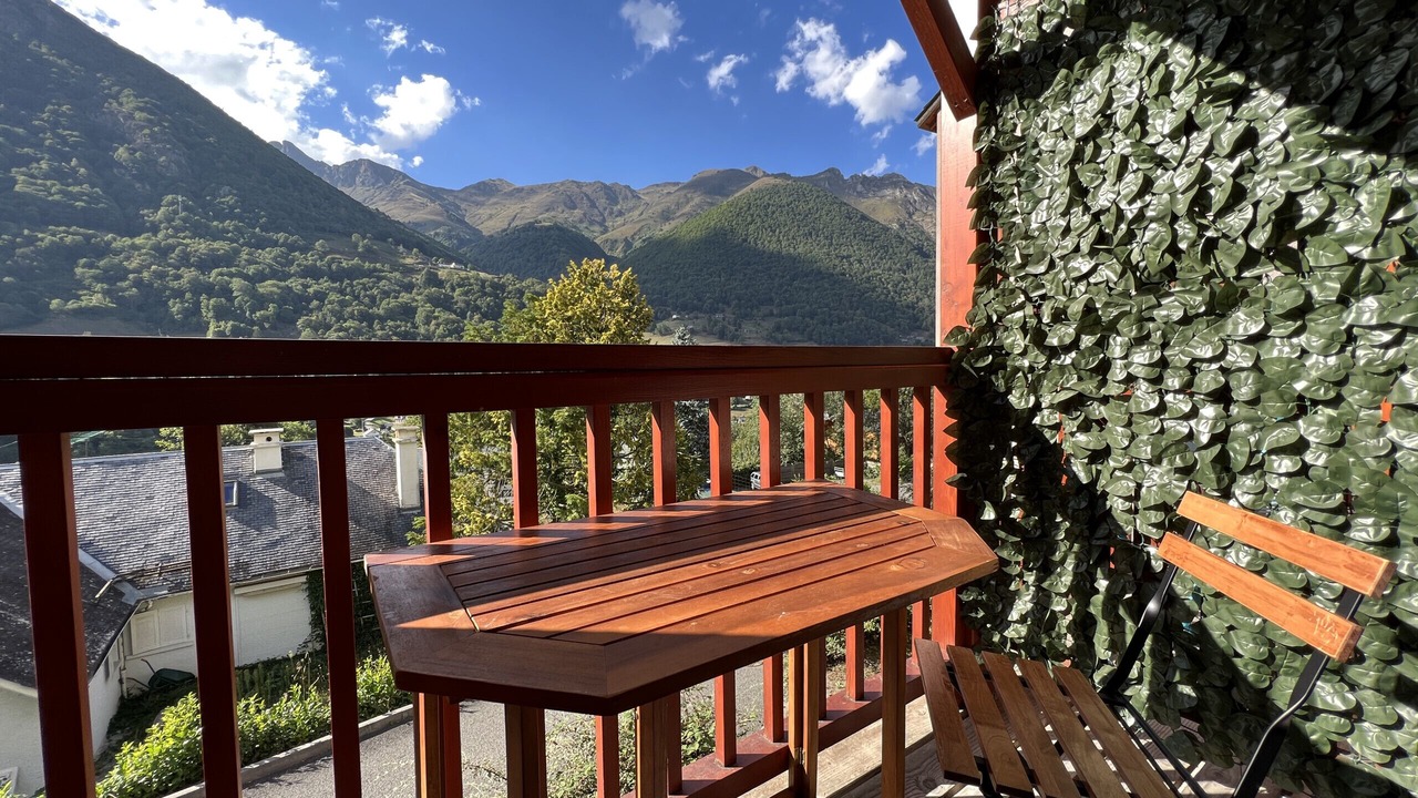 Photo of Patio Balcony in Cauterets