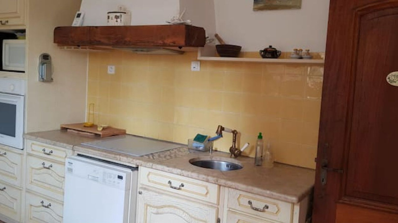 Photo of Kitchen in Meyreuil