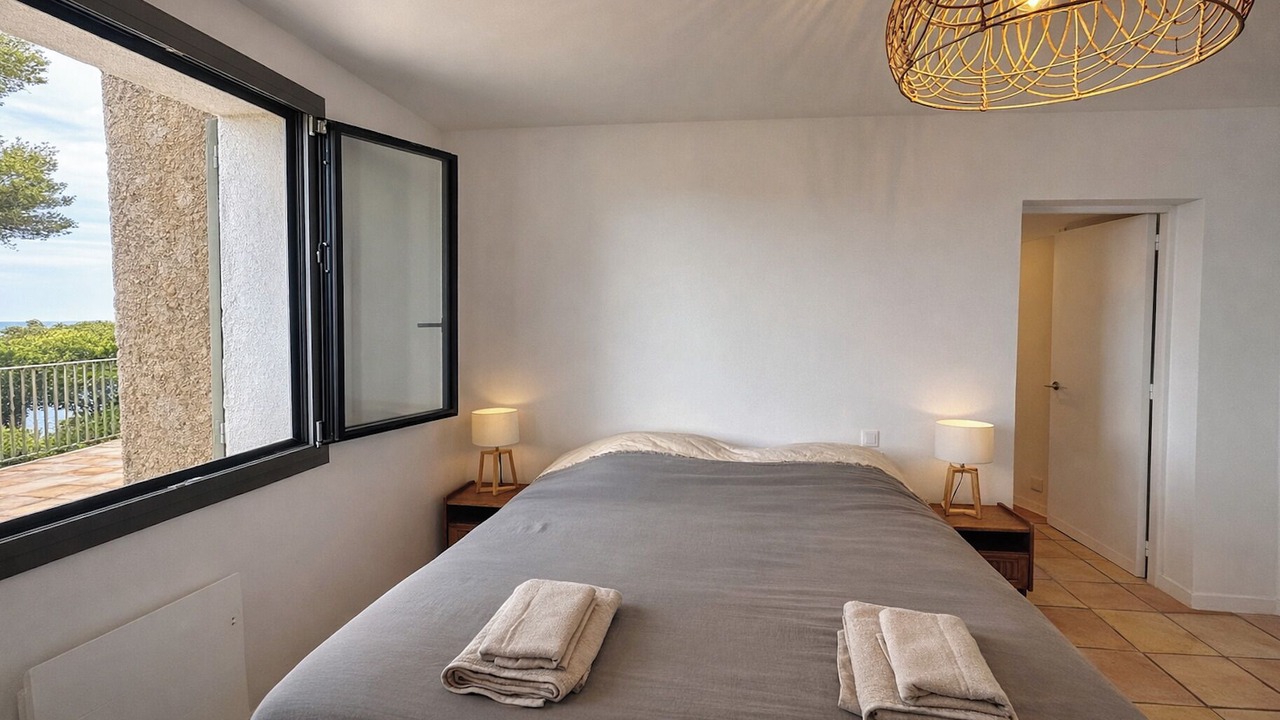 Photo of Bedroom in Giens