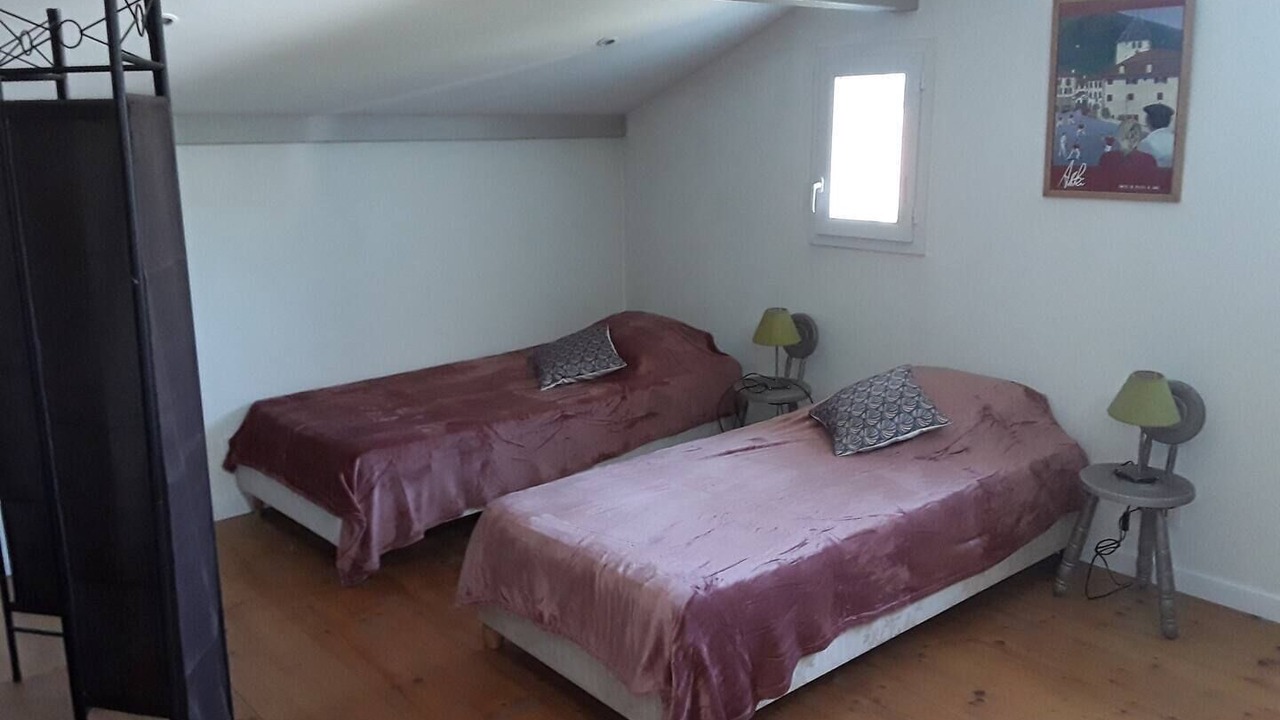Photo of Bedroom in Sare