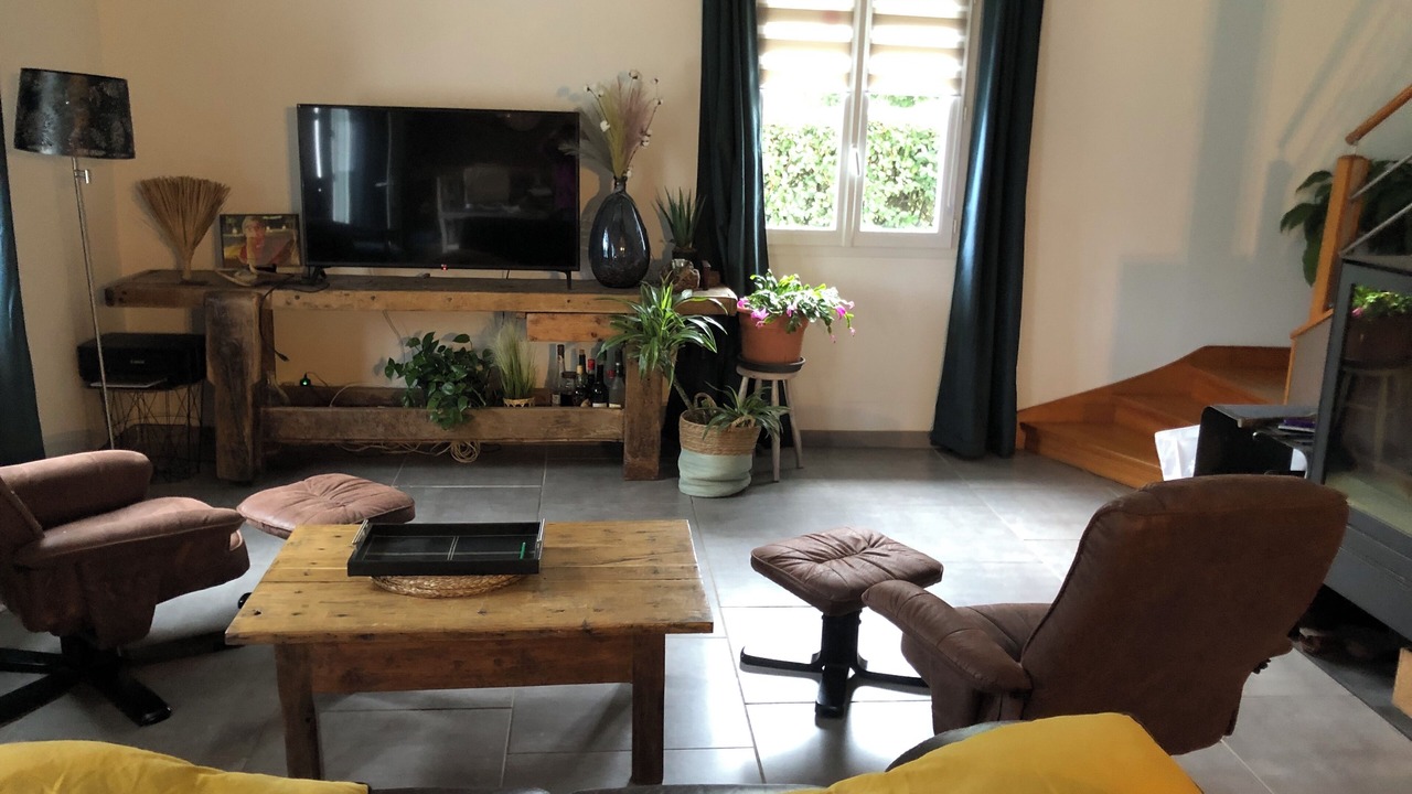 Photo of Livingroom in Sare