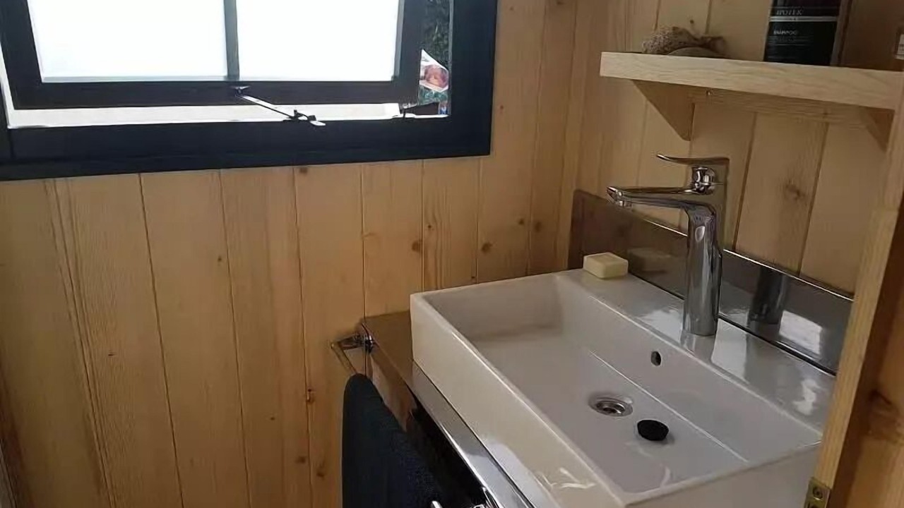 Photo of Bathroom in Neuveglise-sur-Truyere