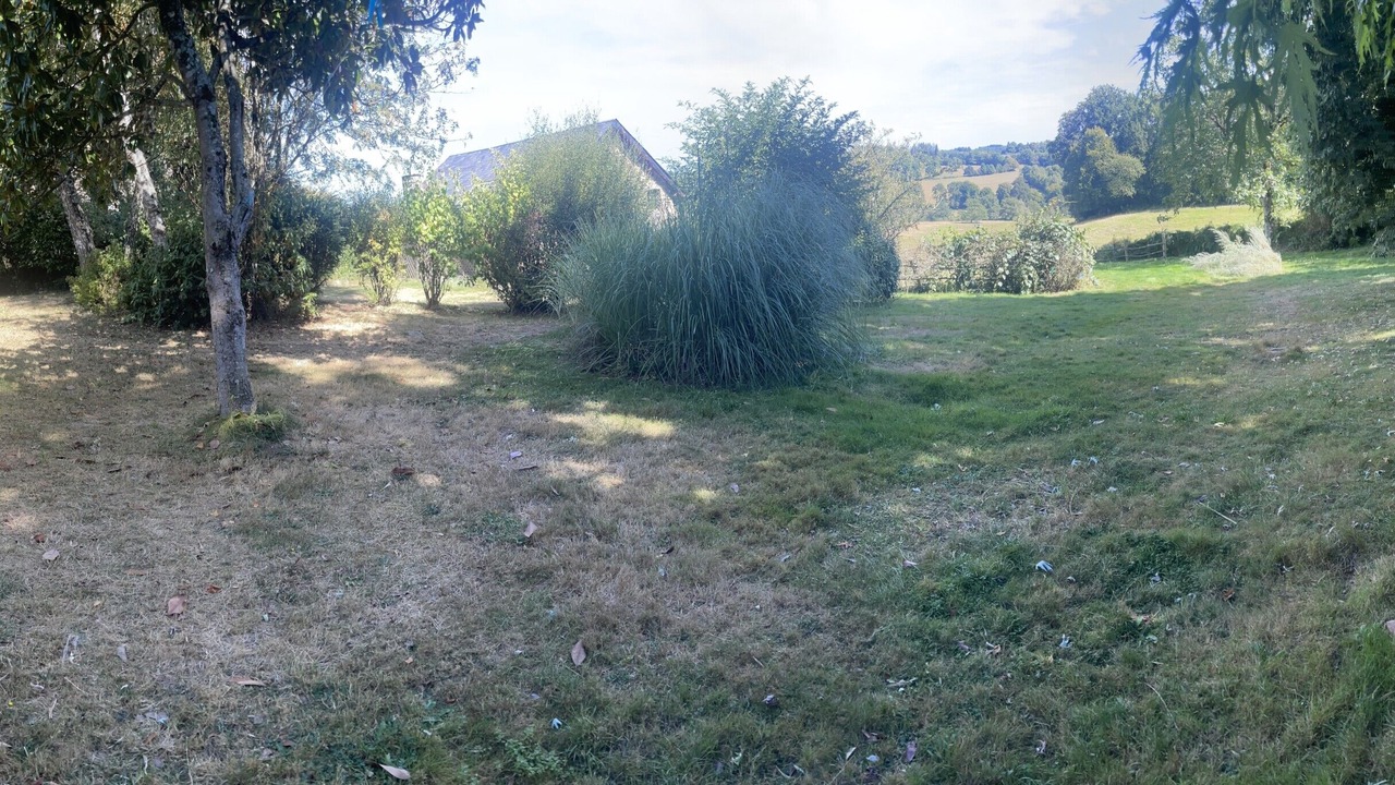 Photo of Outdoor in Camps-Saint-Mathurin-Leobazel