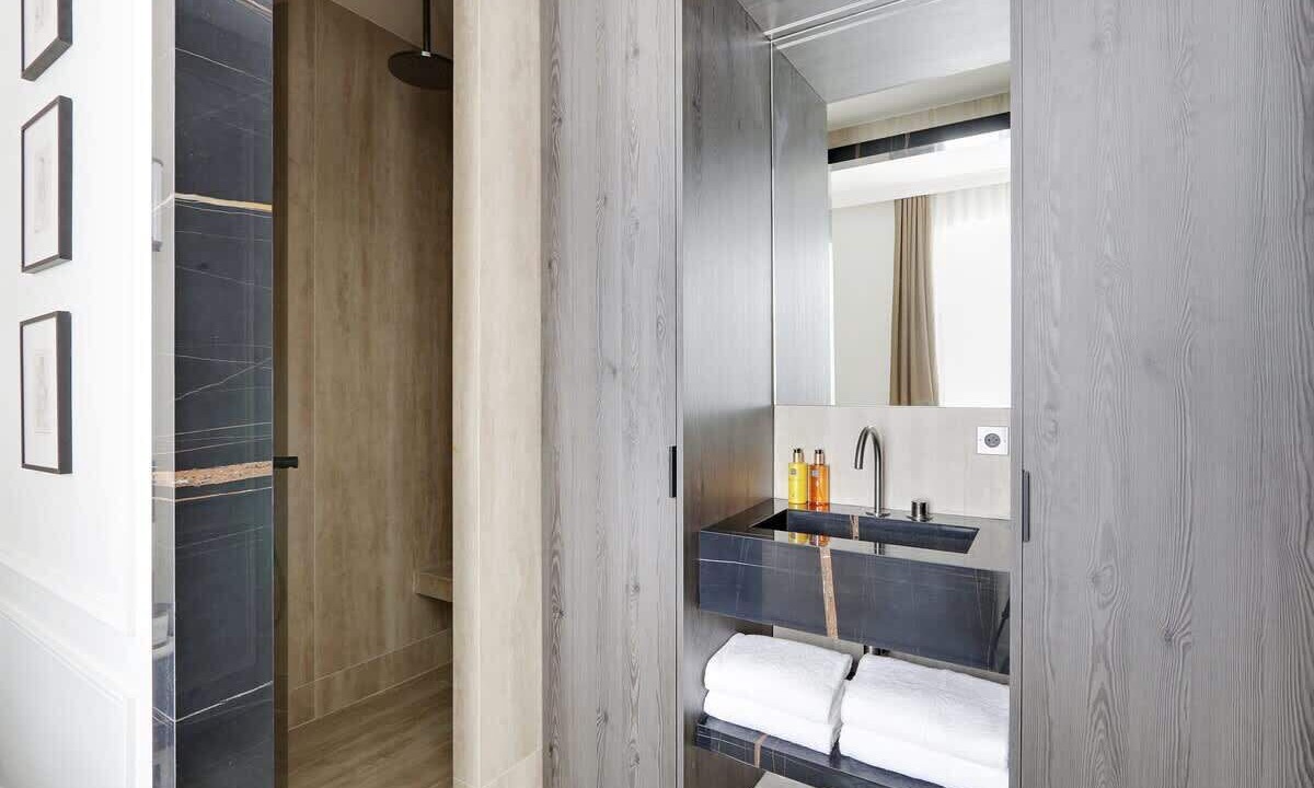 Photo of Bathroom in Les Halles