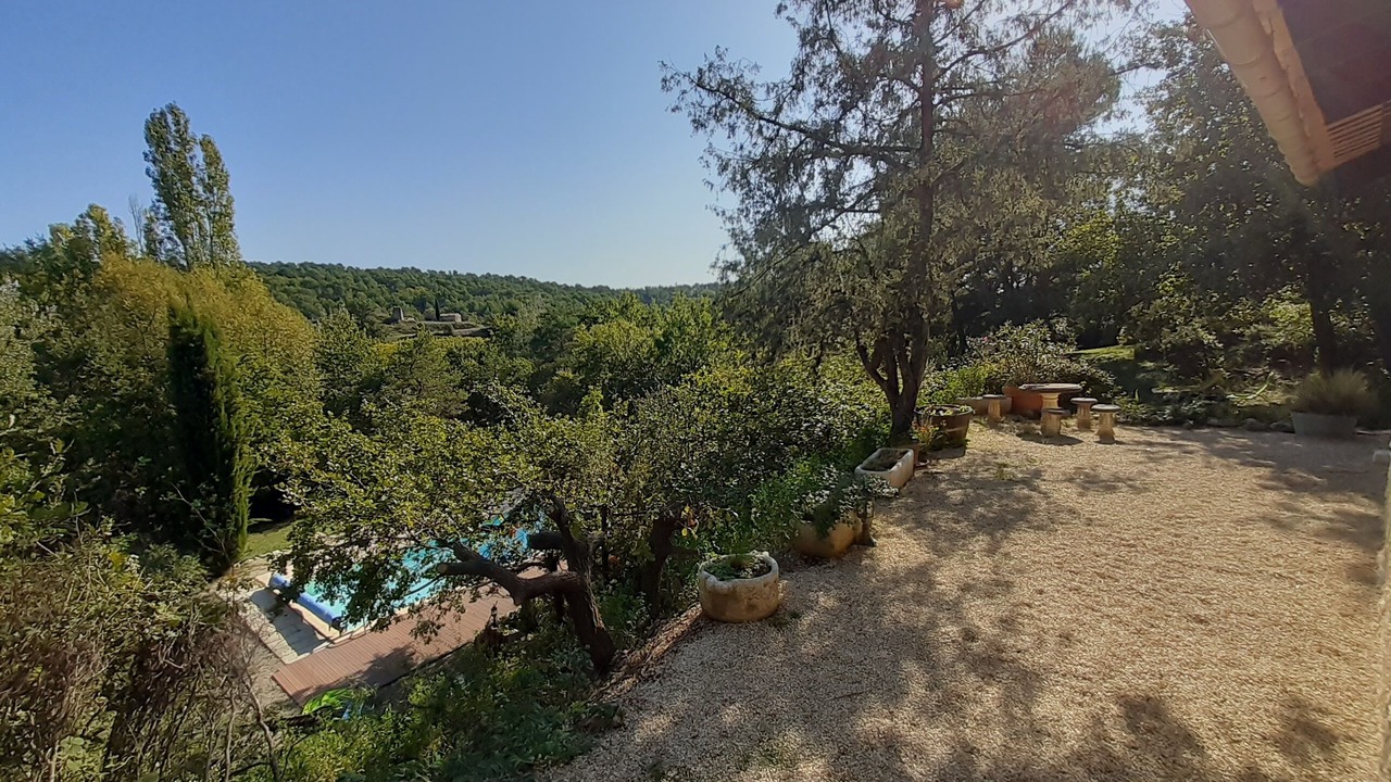 Photo of Outdoor in Vitrolles-en-Luberon