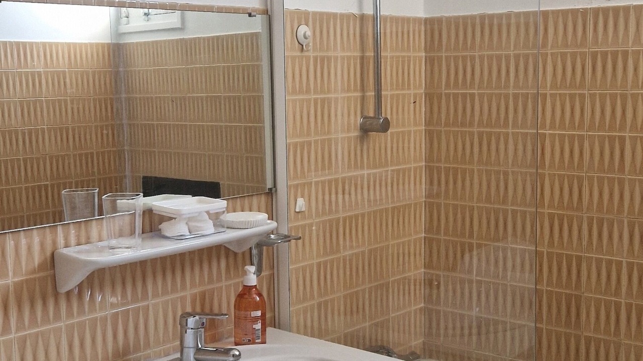 Photo of Bathroom in Le Puy-en-Velay
