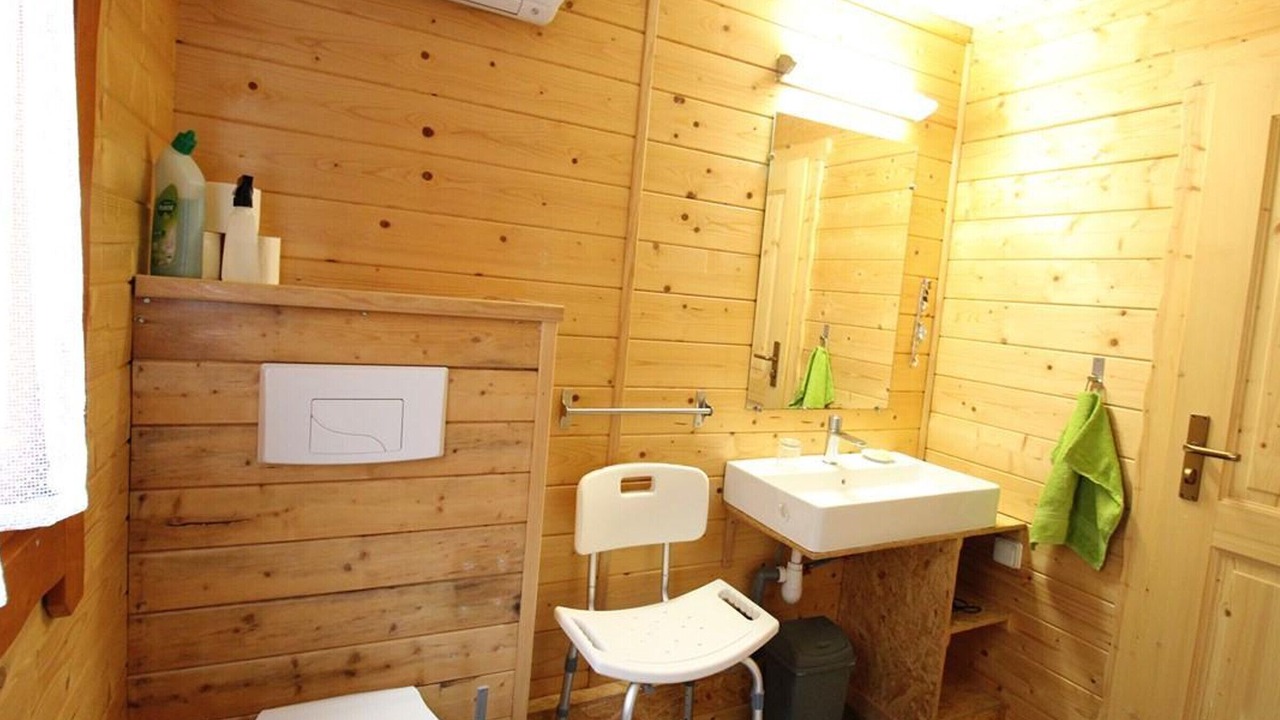 Photo of Bathroom in Velzic