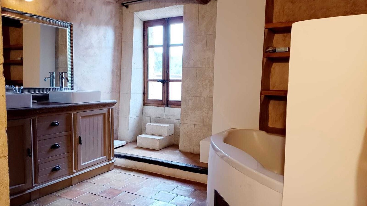 Photo of Bathroom in Caseneuve
