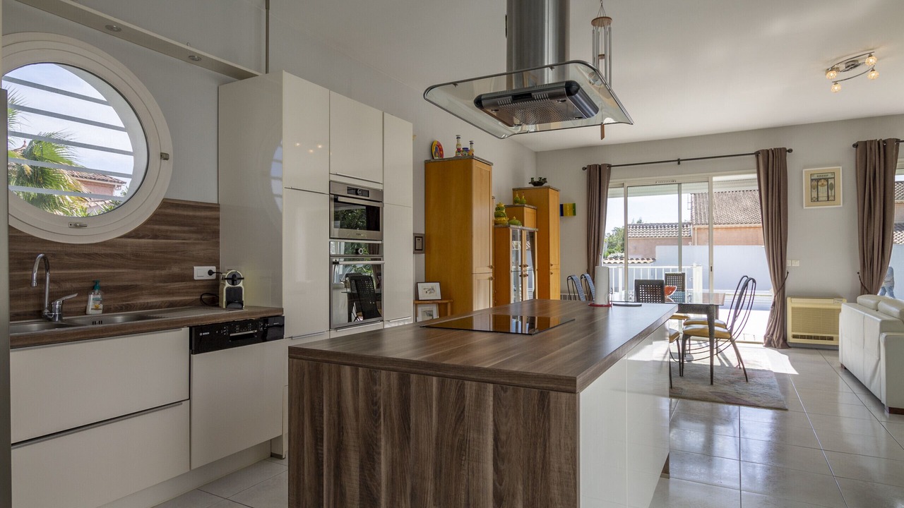 Photo of Kitchen in Le Grau-dʼAgde