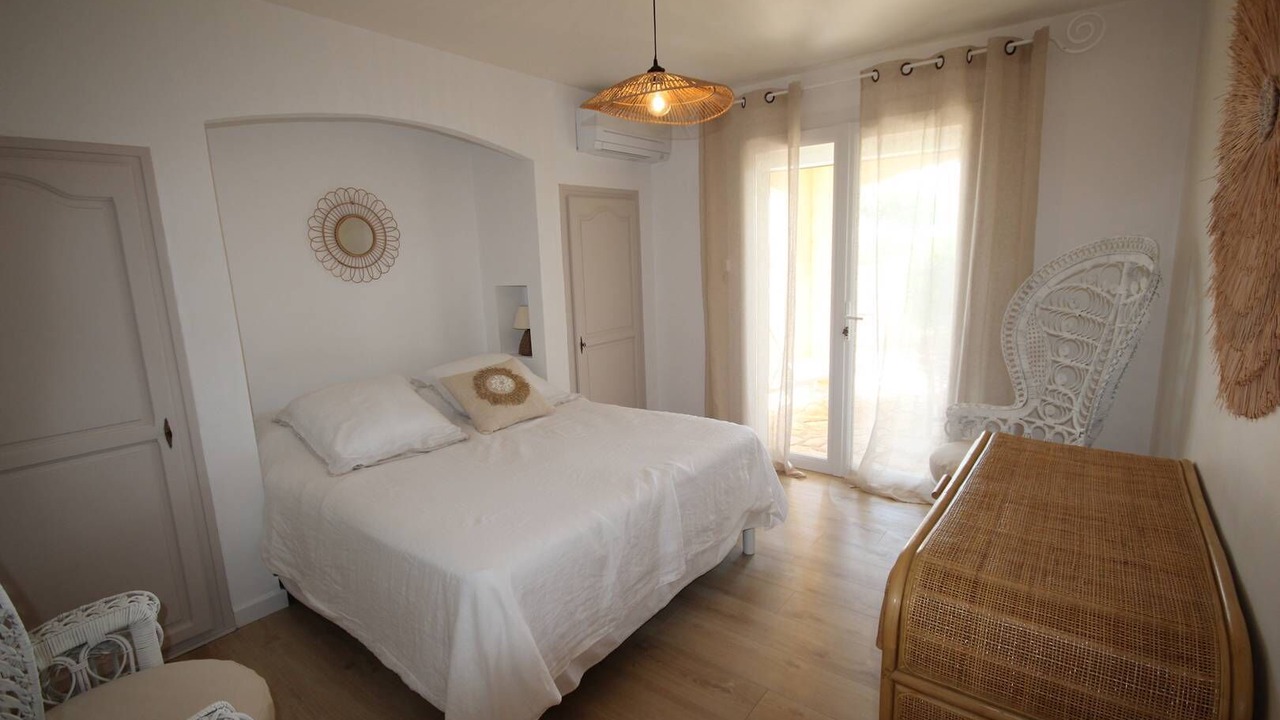 Photo of Bedroom in Portiragnes-Plage