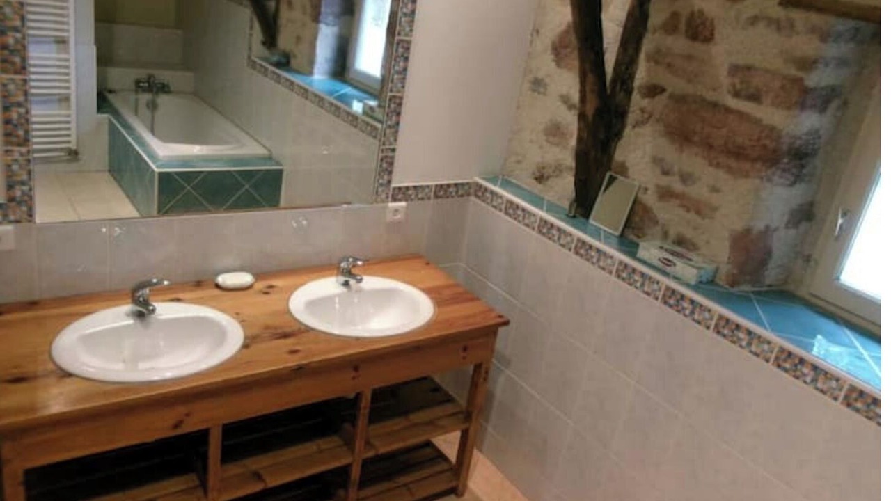 Photo of Bathroom in Capdenac