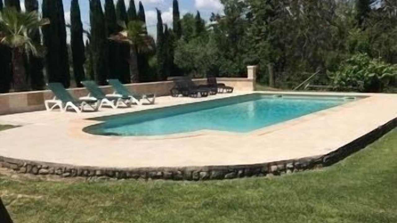 Photo of Outdoor in Charleval