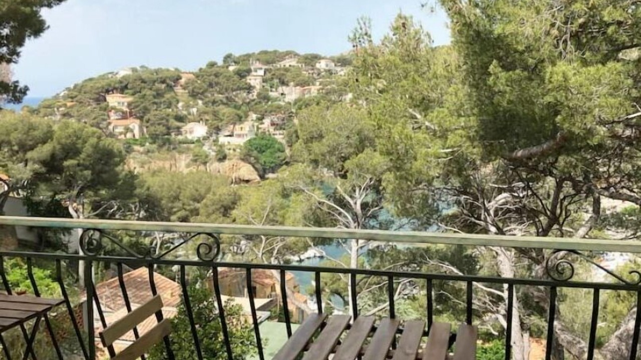 Photo of Outdoor in Ensues-la-Redonne