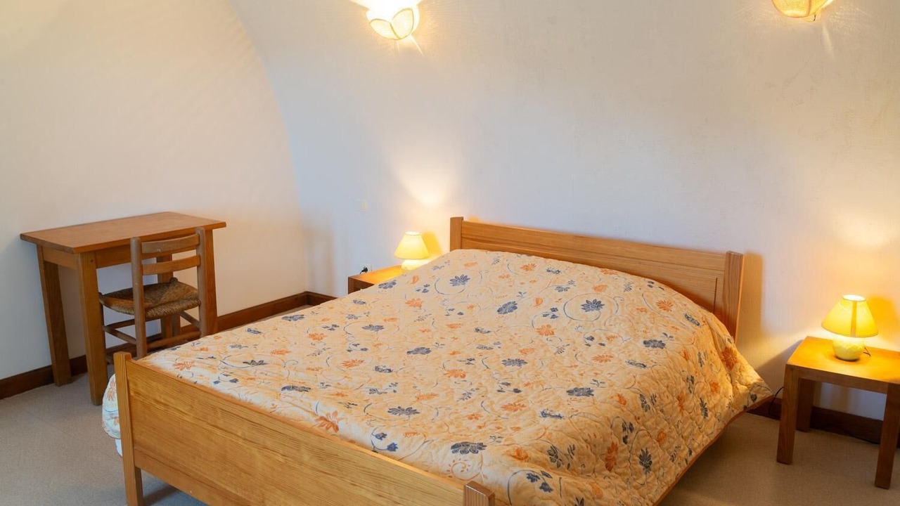Photo of Bedroom in Saint-Georges-de-Levejac