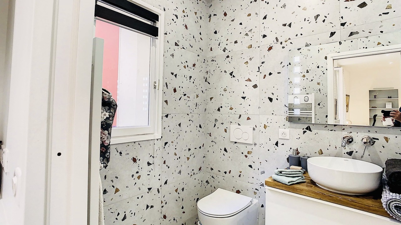 Photo of Bathroom in Saint-Roch