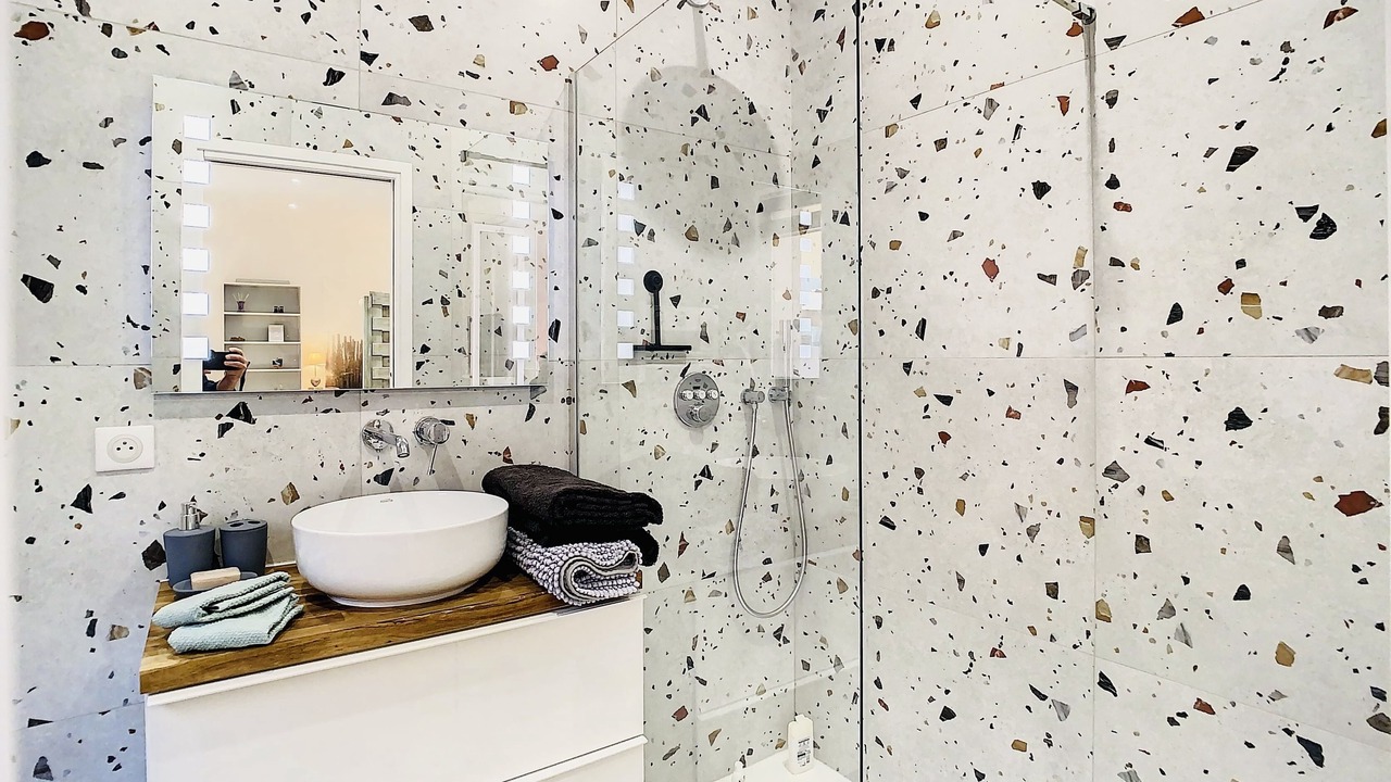 Photo of Bathroom in Saint-Roch